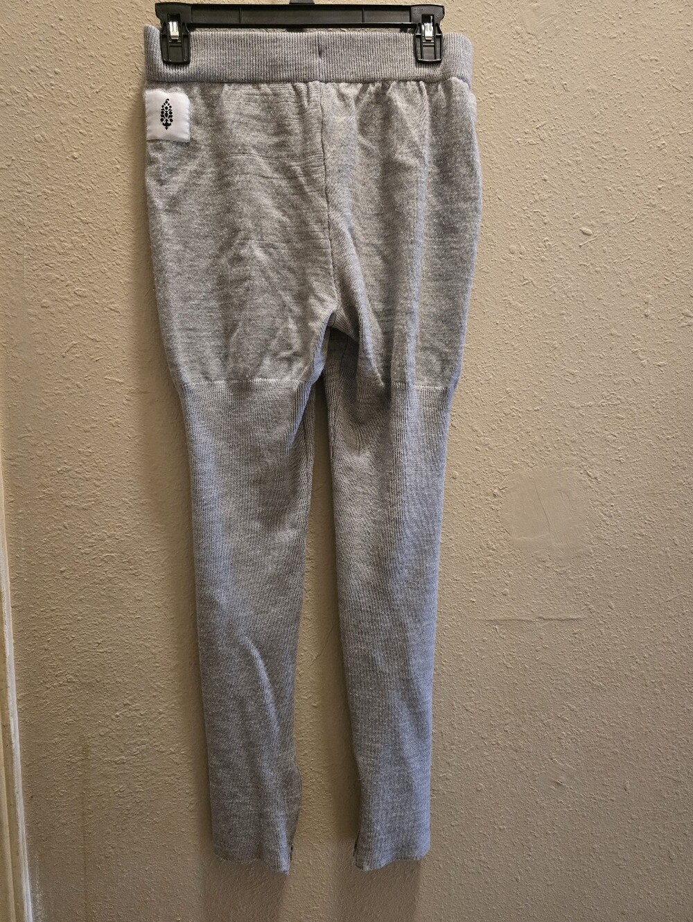 Cozy Light Gray Knit Free PEOPLE SZ M Leggings